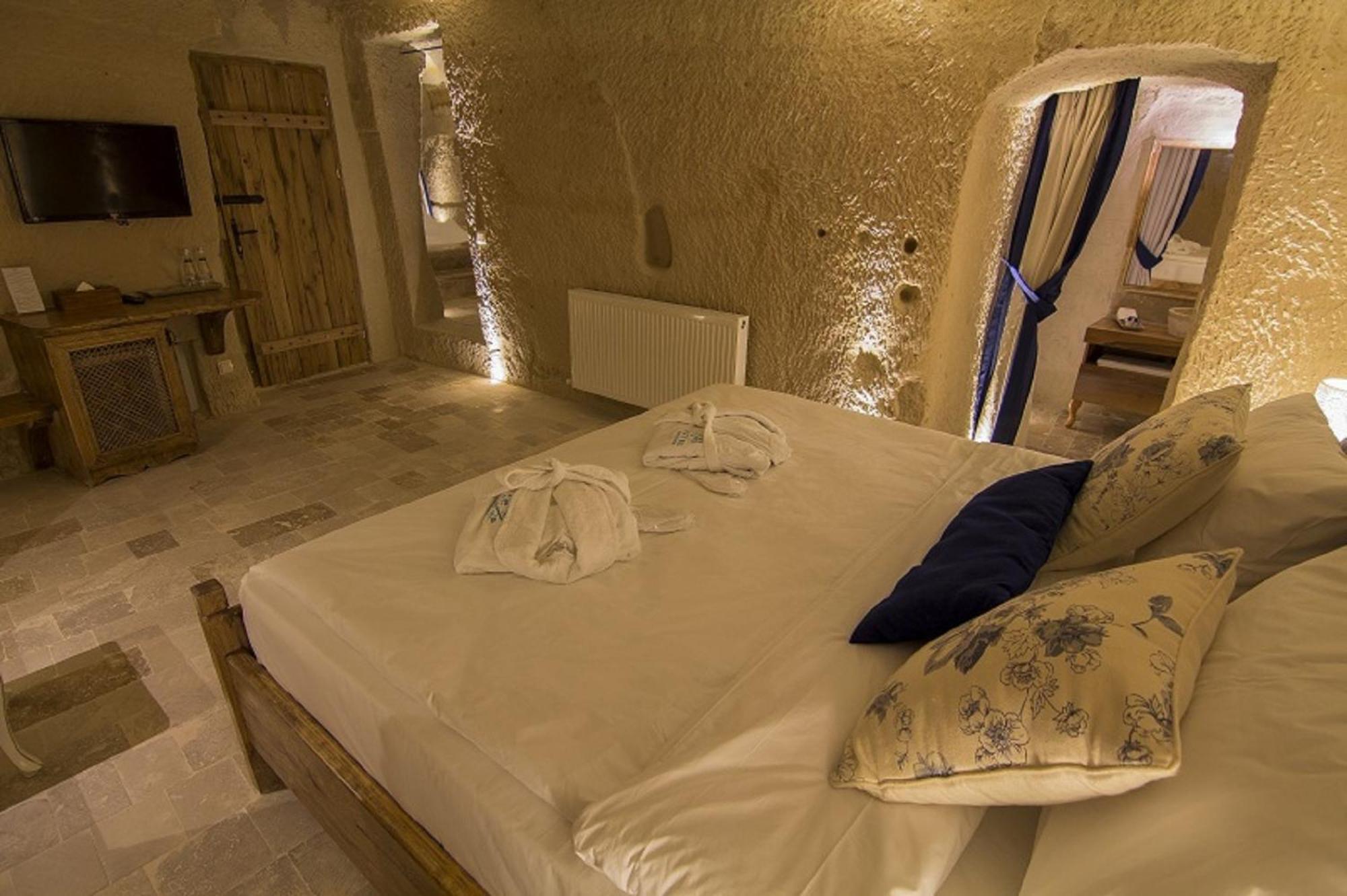 Azure Cave Suites - Cappadocia Göreme Ngoại thất bức ảnh