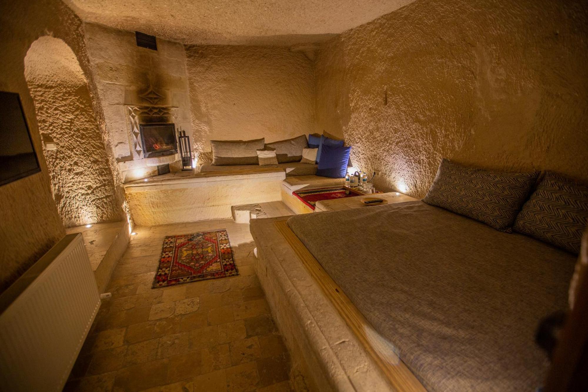 Azure Cave Suites - Cappadocia Göreme Ngoại thất bức ảnh