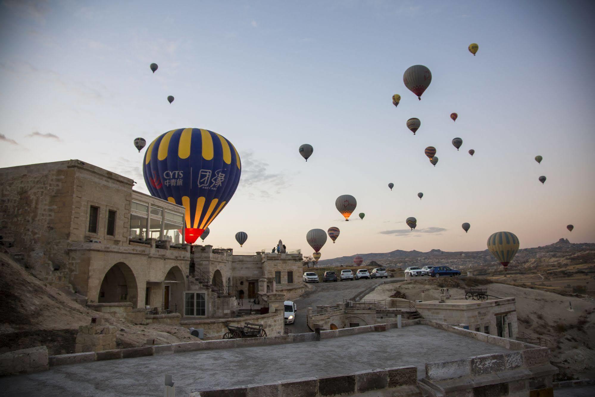 Azure Cave Suites - Cappadocia Göreme Ngoại thất bức ảnh